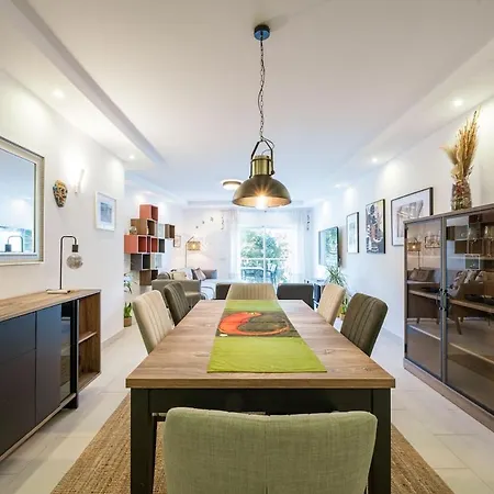 - Anna Town Apartment *