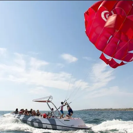 - Anna Town - New アルブフェイラ