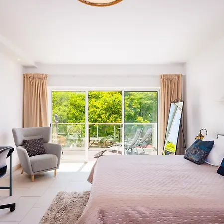 - Anna Town - New Albufeira